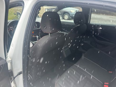 Used 2019 Volkswagen Jetta GLI image 13