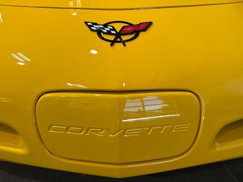 Used 2004 Chevrolet Corvette Convertible w/ Preferred Equipment Group RWD image 47