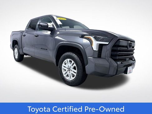 Used 2025 Toyota Tundra SR5 AWD/4WD image 1