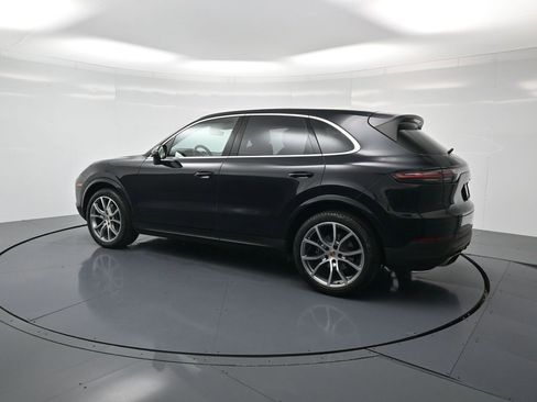 Used 2020 Porsche Cayenne image 3