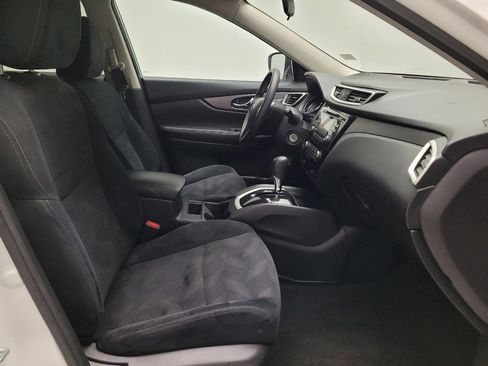 Used 2016 Nissan Rogue S w/ S Family Package FWD image 21