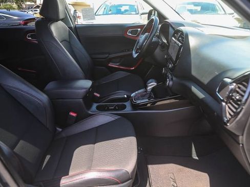 Certified 2023 Kia Soul GT-Line FWD image 18