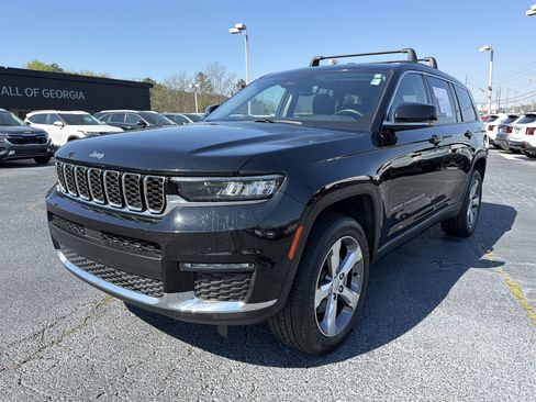 Used 2022 Jeep Grand Cherokee L Limited image 1