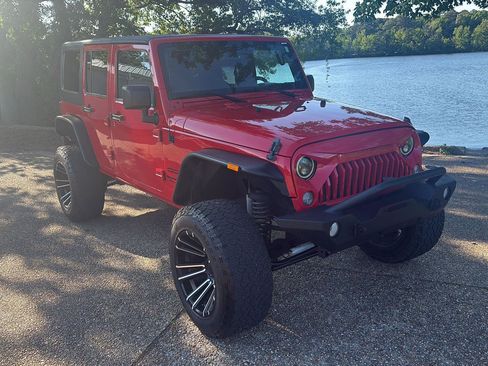 Used 2016 Jeep Wrangler Unlimited Sport w/ Quick Order Package 24S AWD/4WD image 2
