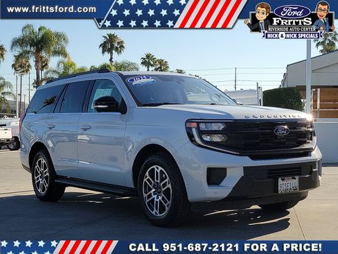 Certified 2025 Ford Expedition Active AWD/4WD image 22