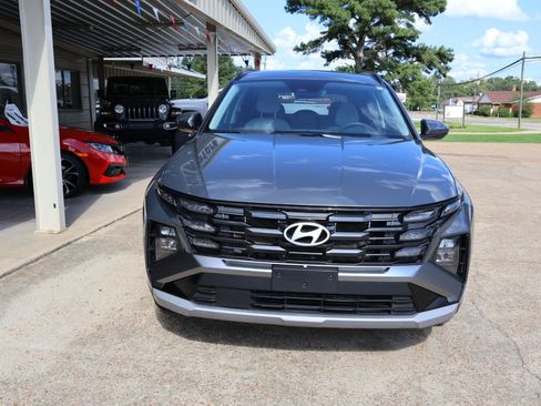 Used 2025 Hyundai Tucson SEL FWD image 4