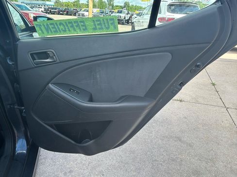Used 2015 Kia Optima LX FWD image 15