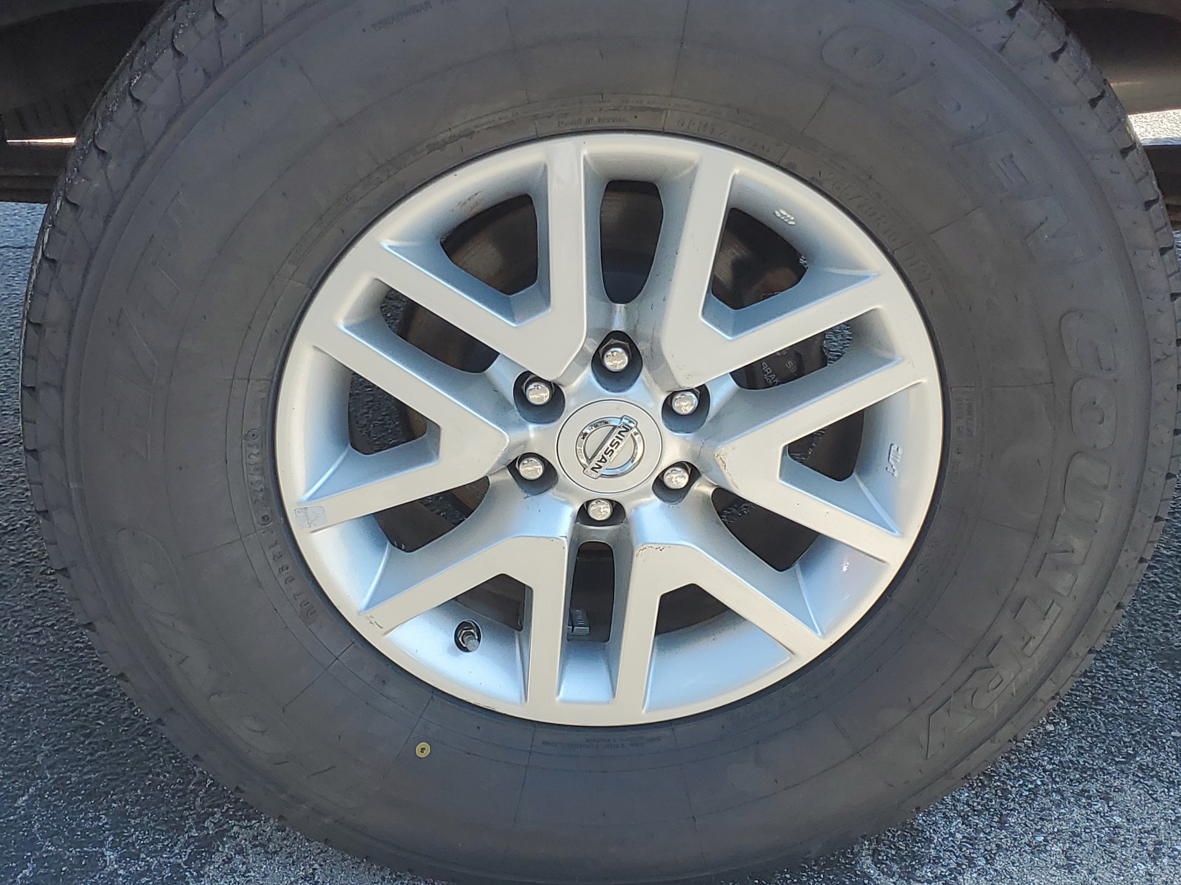 Used 2016 Nissan Frontier SV AWD/4WD image 8