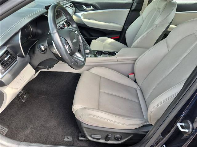 Used 2023 Genesis G70 2.0T AWD/4WD image 16