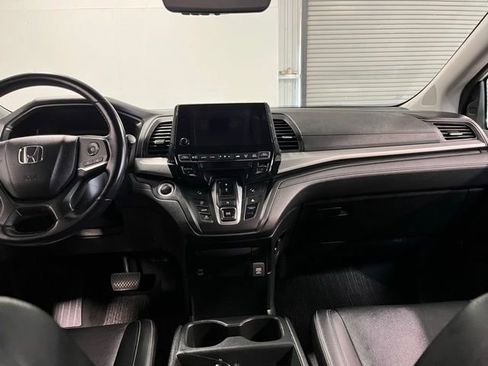 Used 2023 Honda Odyssey EX-L image 18