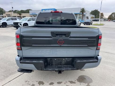 Used 2025 Nissan Frontier PRO-4X w/ Tow Package AWD/4WD image 6