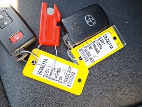 Used 2021 Toyota 4Runner Venture w/ Moonroof Package image 26