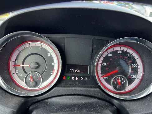 Used 2019 Dodge Grand Caravan SE FWD image 8