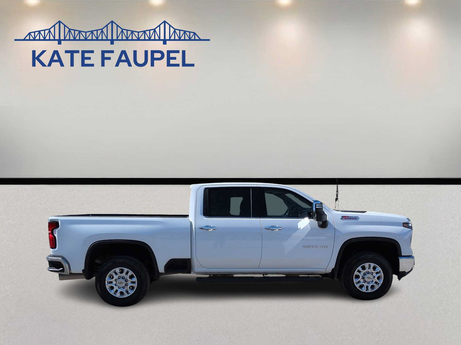 Used 2025 Chevrolet Silverado 2500 LTZ w/ LTZ Premium Package AWD/4WD image 8