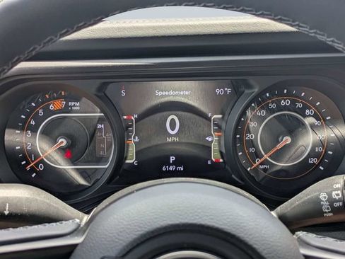Used 2026 Jeep Wrangler Unlimited Rubicon AWD/4WD image 29