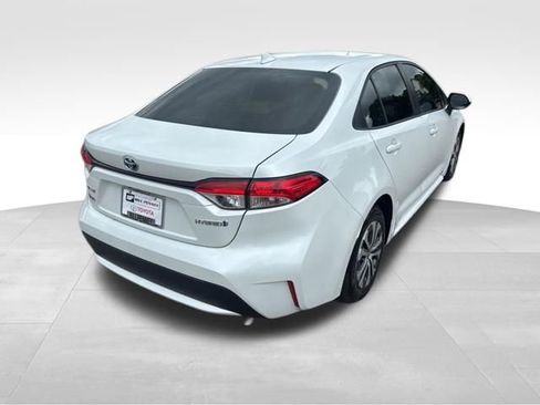 Used 2022 Toyota Corolla LE w/ Premium Interior Package FWD image 5