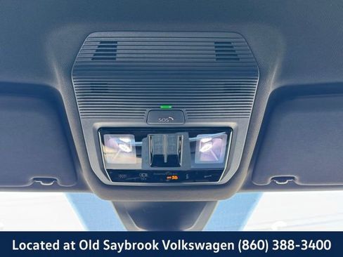 Certified 2025 Volkswagen Atlas Cross Sport SEL R-Line AWD/4WD image 17