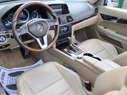 Used 2013 Mercedes-Benz E 350 Cabriolet image 32