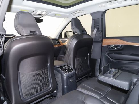 Used 2023 Volvo XC90 T8 Plus image 75