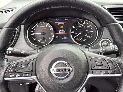 Certified 2021 Nissan Rogue Sport SV AWD/4WD image 9