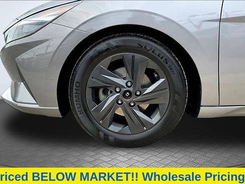 Used 2022 Hyundai Elantra SEL w/ Cargo Package FWD image 34