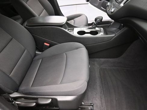 Used 2023 Chevrolet Malibu RS FWD image 25