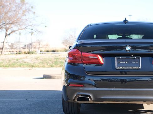Used 2018 BMW 540i w/ M Sport Package image 10