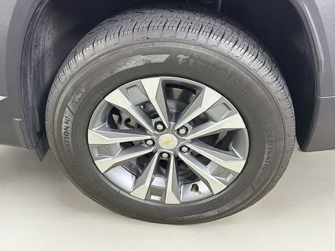 Used 2025 Chevrolet Equinox LT w/ Convenience Package II image 31