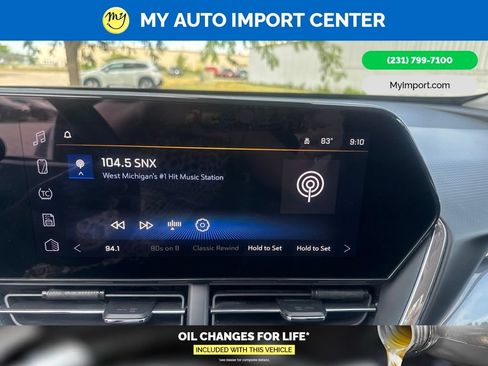 Used 2025 Chevrolet Trax ACTIV FWD image 21