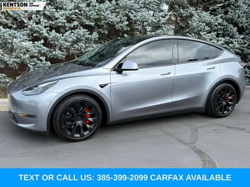 Used 2024 Tesla Model Y Performance AWD/4WD image 1