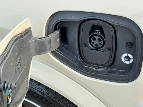 Used 2025 Ford Mustang Mach-E Premium RWD image 21