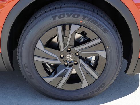 New 2026 Toyota C-HR AWD/4WD image 10