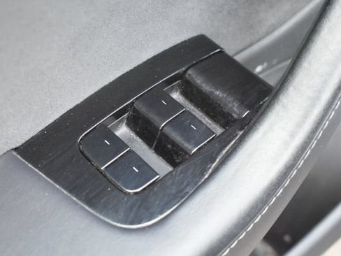Used 2018 Tesla Model 3 Long Range RWD image 19