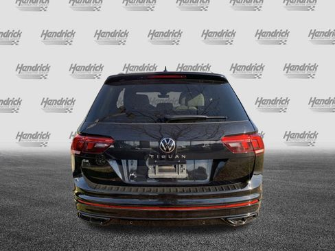 Used 2024 Volkswagen Tiguan SE R-Line image 9