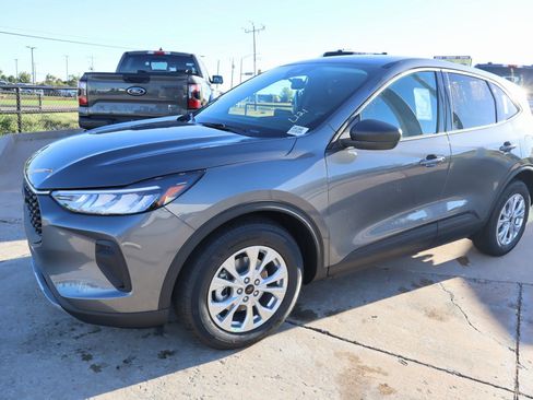 New 2026 Ford Escape Active w/ Cold Weather Package FWD image 10
