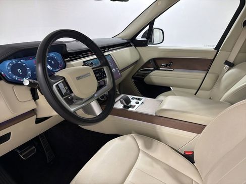 Used 2023 Land Rover Range Rover SE AWD/4WD image 10