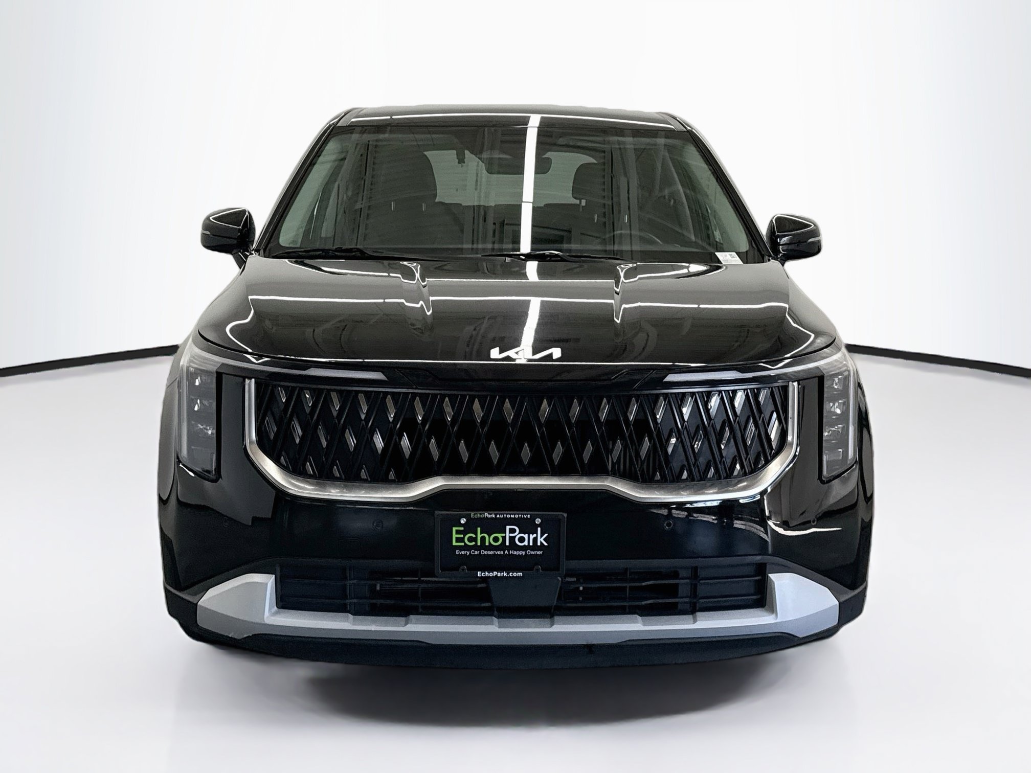 Used 2026 Kia Carnival LXS FWD image 2