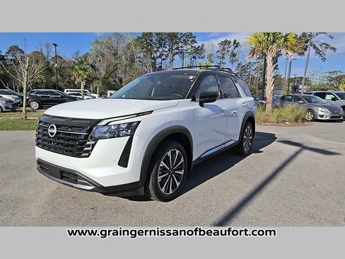 New 2026 Nissan Pathfinder Platinum image 21