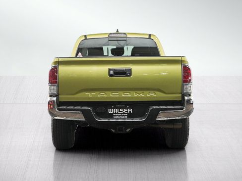 Used 2023 Toyota Tacoma TRD Off-Road AWD/4WD image 4