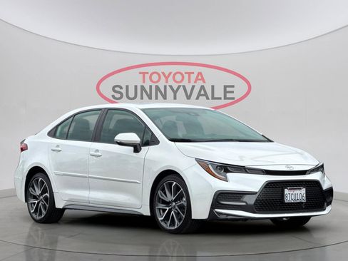 Used 2021 Toyota Corolla XSE image 10