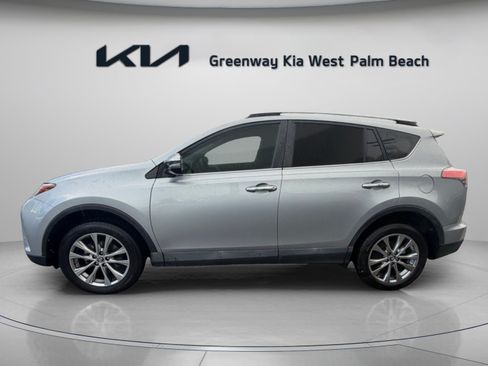 Used 2016 Toyota RAV4 Limited FWD image 4