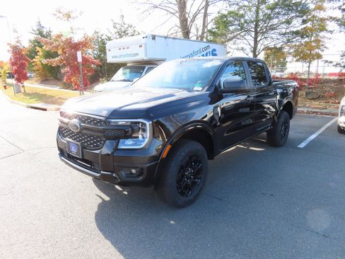 New 2025 Ford Ranger XLT w/ FX4 Off-Road Package image 3