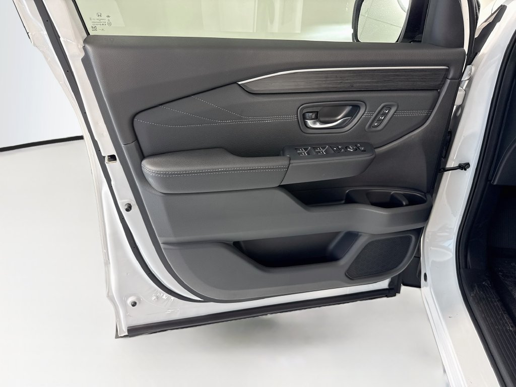 New 2026 Honda Pilot Touring image 25