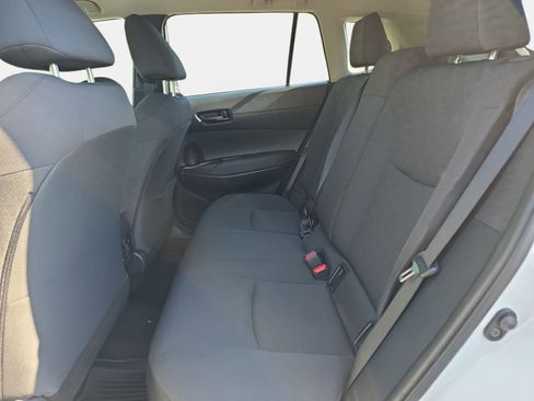 Used 2022 Toyota Corolla Cross LE FWD image 13