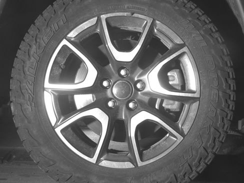 Used 2025 Jeep Compass Trailhawk AWD/4WD image 13