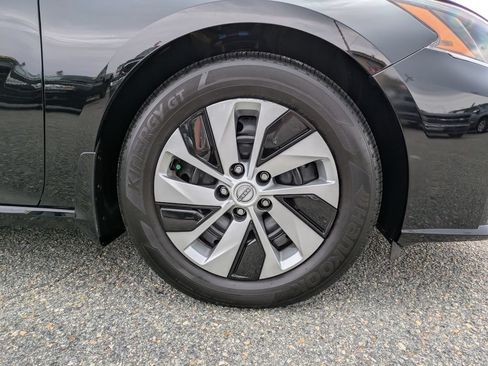 Certified 2025 Nissan Altima 2.5 S FWD image 12