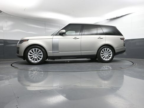 Used 2019 Land Rover Range Rover HSE image 32