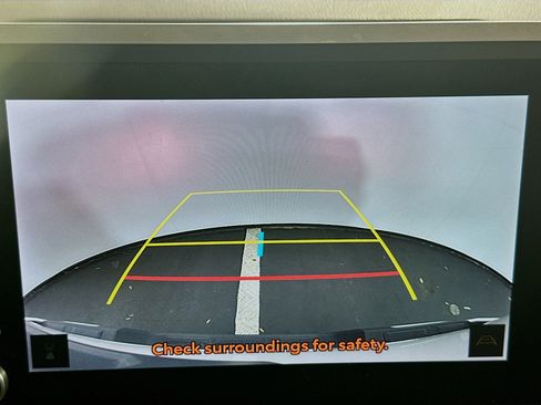 Used 2024 Toyota Tacoma TRD Off-Road image 23