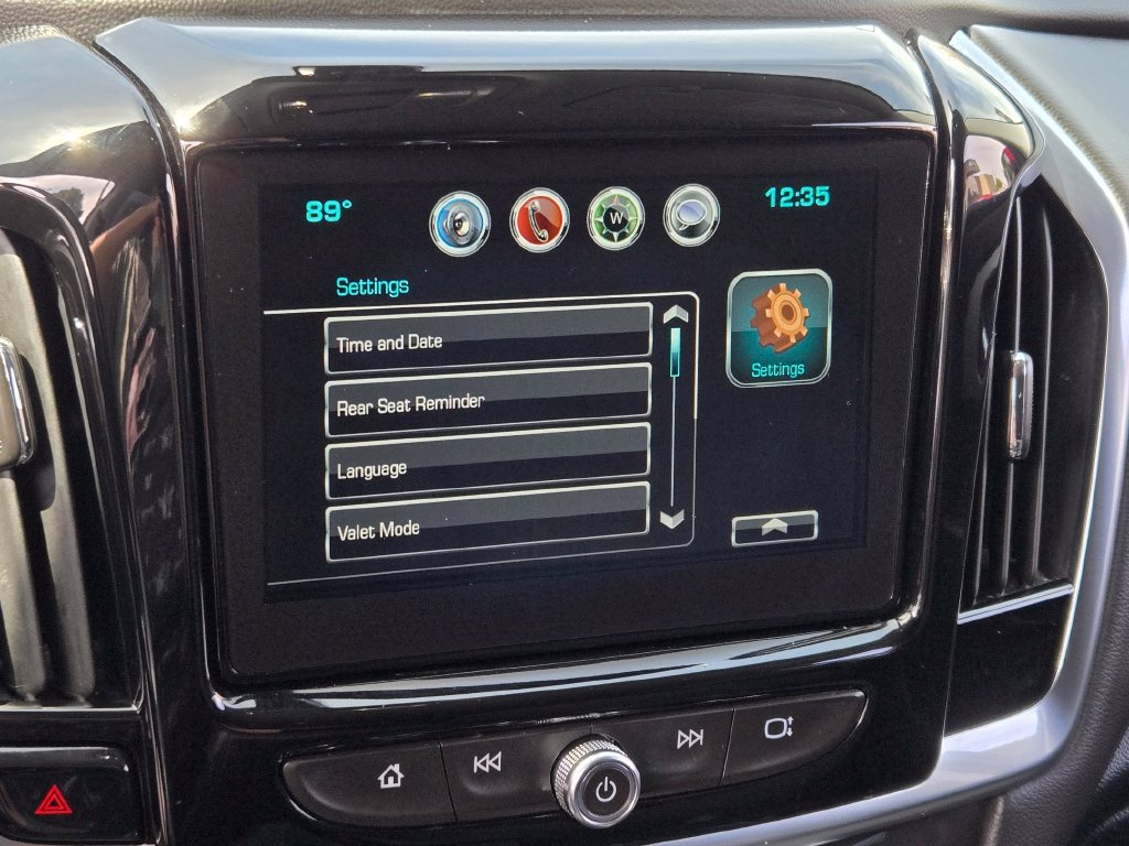 Used 2018 Chevrolet Traverse LT AWD/4WD image 35