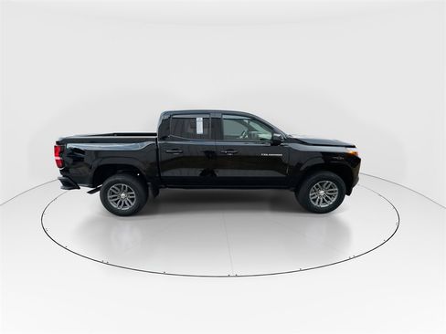 New 2026 Chevrolet Colorado LT image 9